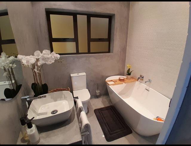 870M² BED & BREAKFAST FOR SALE IN SAFARI GARDENS